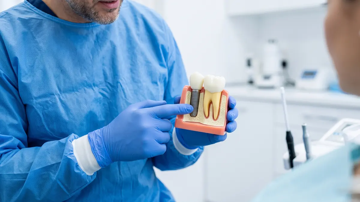 Cuánto cuesta un implante dental